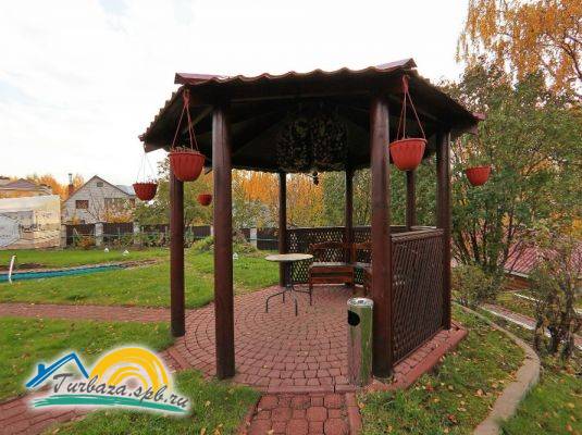 Комплекс отдыха «Петровская Усадьба»