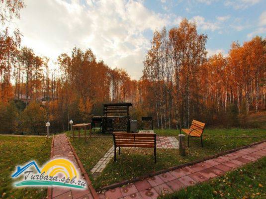 Комплекс отдыха «Петровская Усадьба»