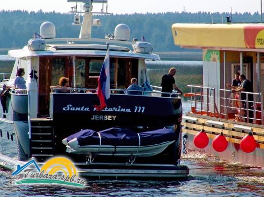 Яхт-клуб «Лавола»