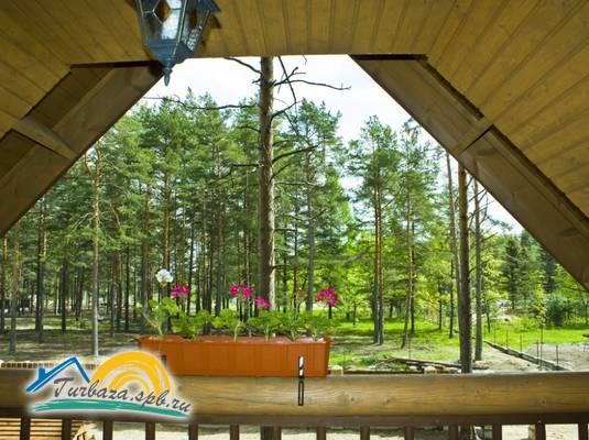 Загородный коттедж-клуб «Брусника»