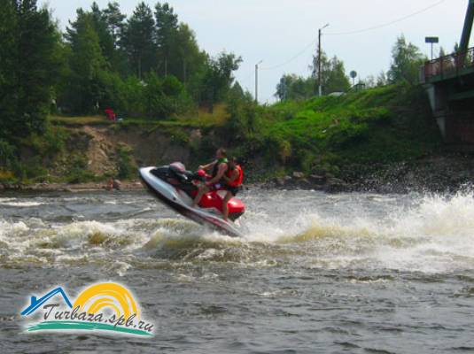 Загородный коттедж-клуб «Брусника»