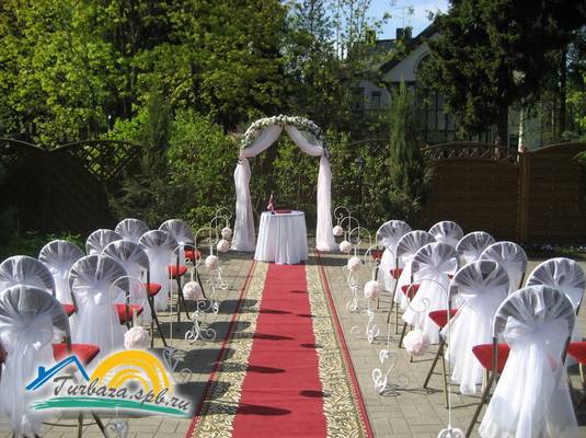 Загородный клуб «Аут»