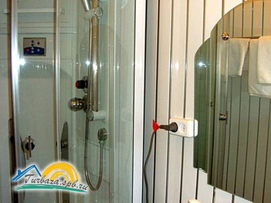 Мини-гостиница «Лужский берег» 