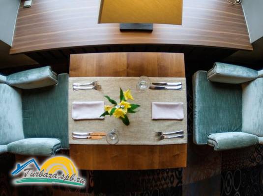 Отель «Нарва» 