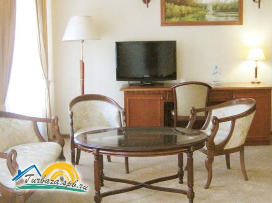 Отель «Garden House»