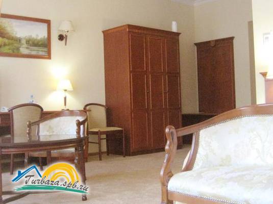 Отель «Garden House»