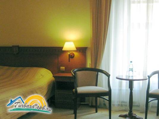 Отель «Garden House»