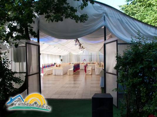 Отель «Домик у причала»