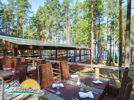 Курортный отель «Лесная Рапсодия» 