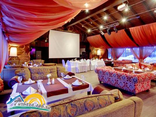 Курортный отель «Лесная Рапсодия» 