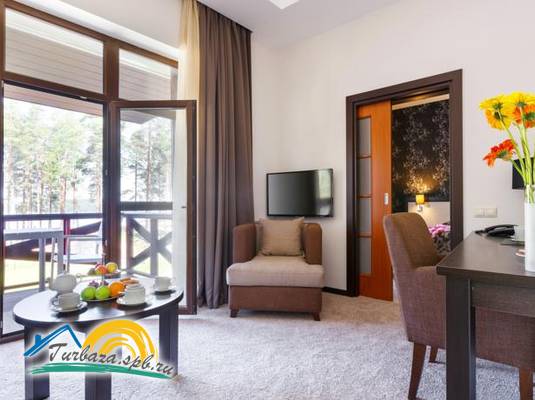 Курортный отель «Лесная Рапсодия» 