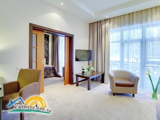 Курортный отель «Лесная Рапсодия» 