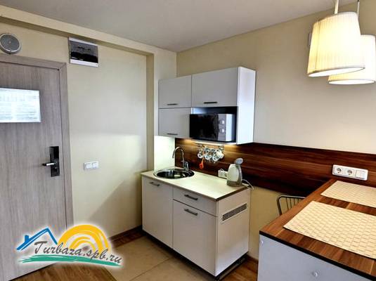 Гостиница «Репинская» 