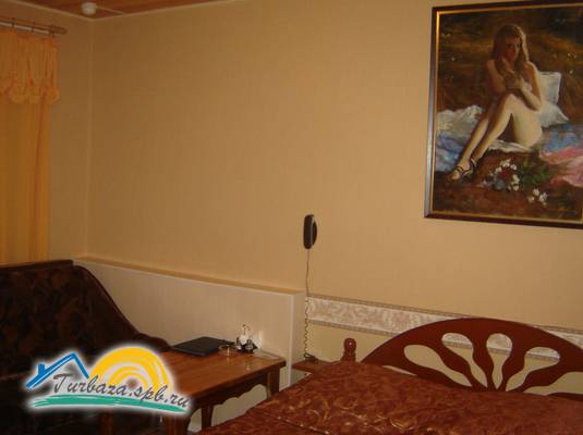 Кафе-отель «Черное и Белое»