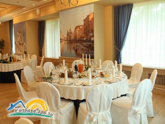 Отель «Новый Петергоф» 