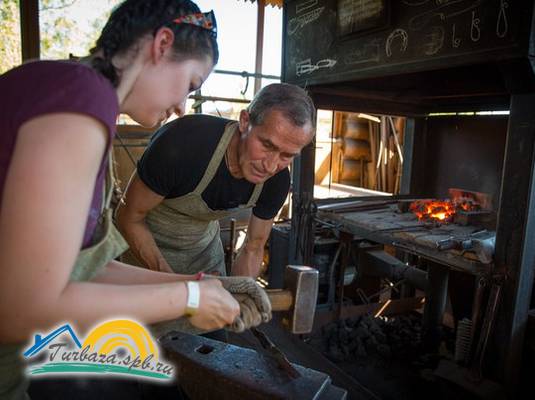 Комплекс «Русская деревня «Шуваловка»