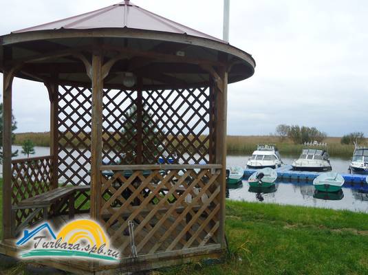 База «Креницы»