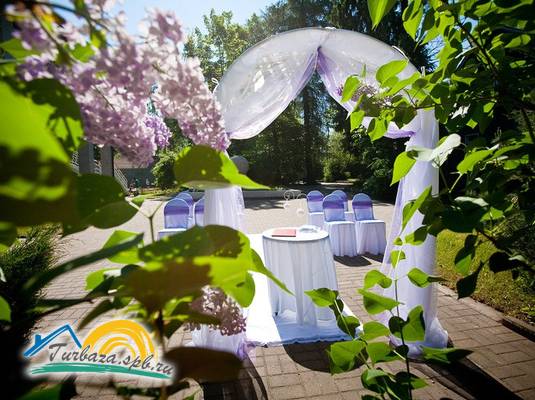 Загородный клуб «Аут»