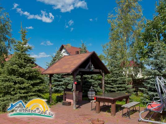 Гостевой дом «Три клёна»